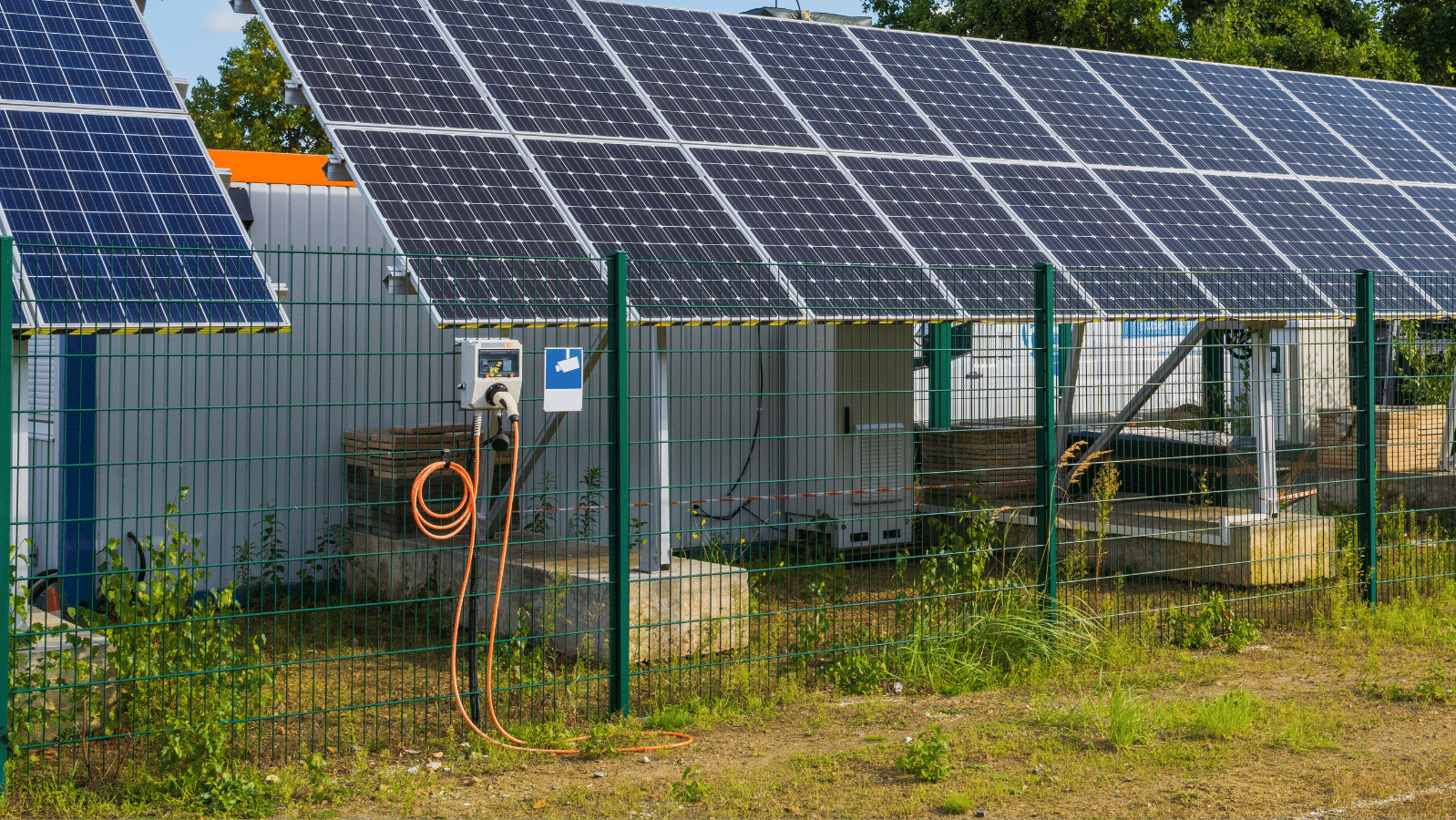 Solar Şarj İstasyonu